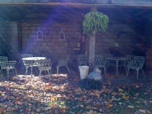 Jailer's Inn ~ Bardstown, KY (this courtyard was the site of Kentucky's last public hanging)